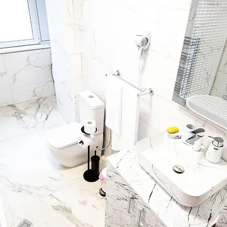 Διαμέρισμα Old City Apartment With Fountain& City Views 2 Balconeys Βουκουρέστι