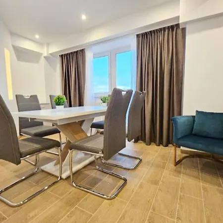 Διαμέρισμα Old City Apartment With Fountain& City Views 2 Balconeys